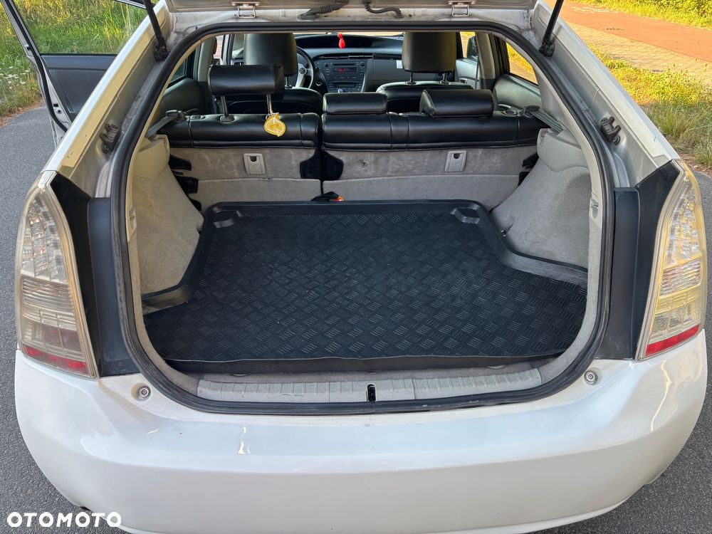 Toyota Prius 1.8 HSD Luna - 9