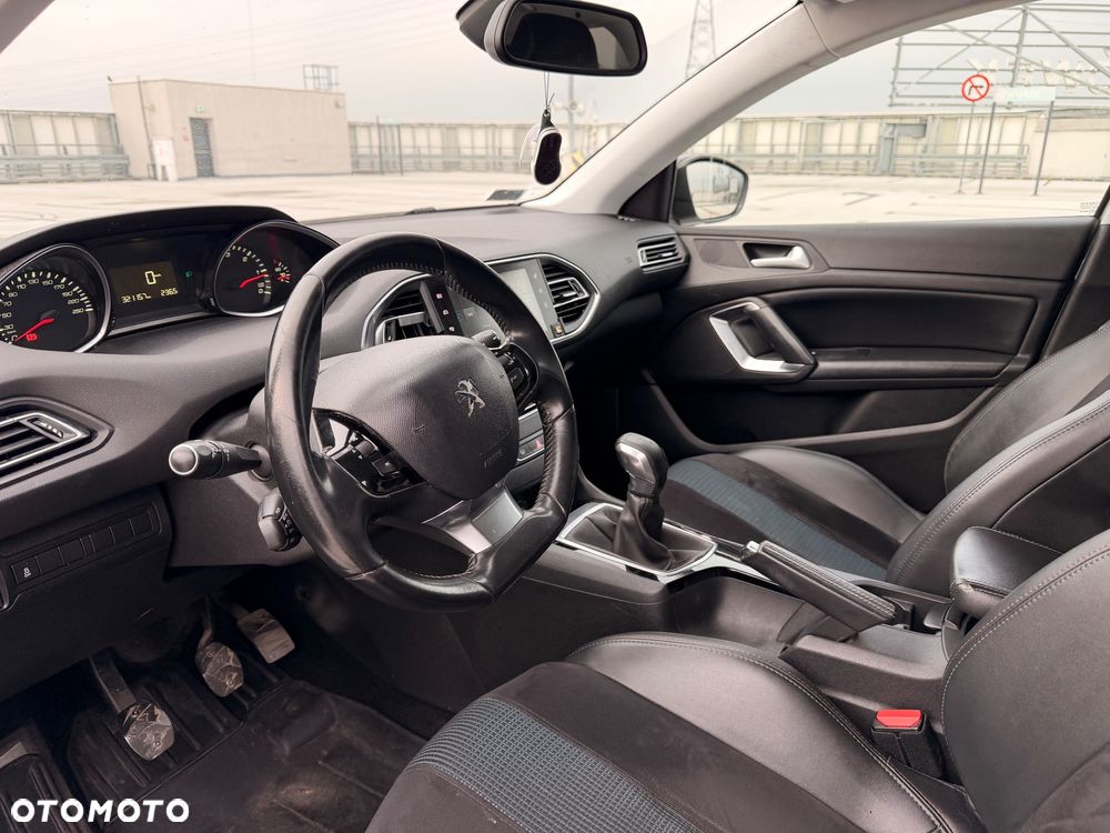 Peugeot 308 1.6 HDi Active - 12