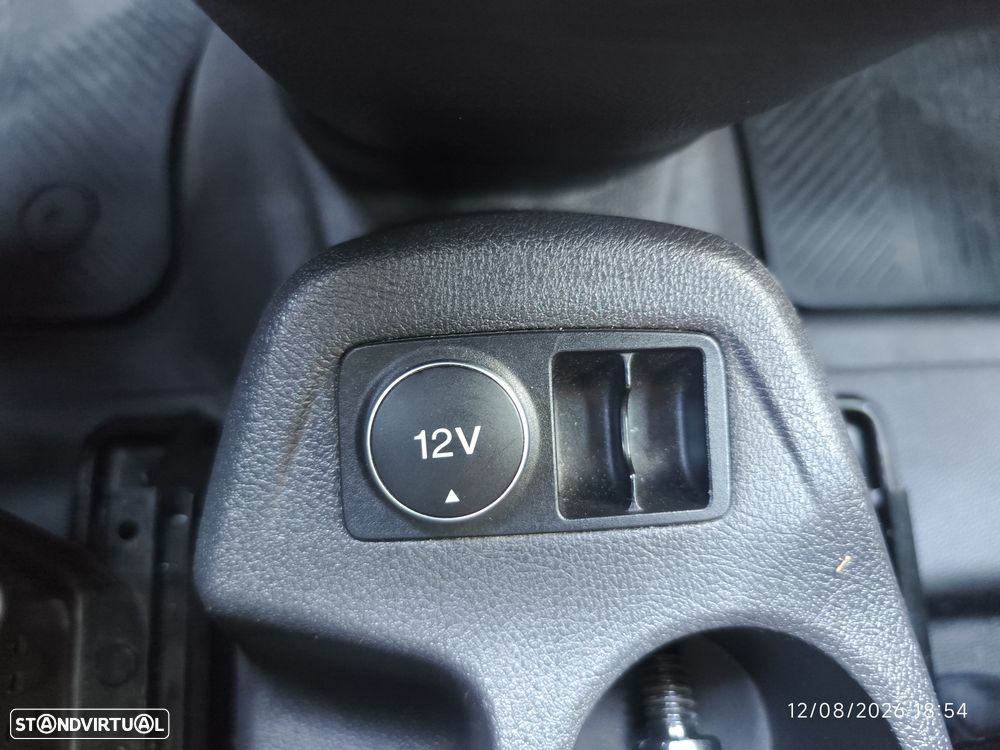 Ford Transit Connect - 27