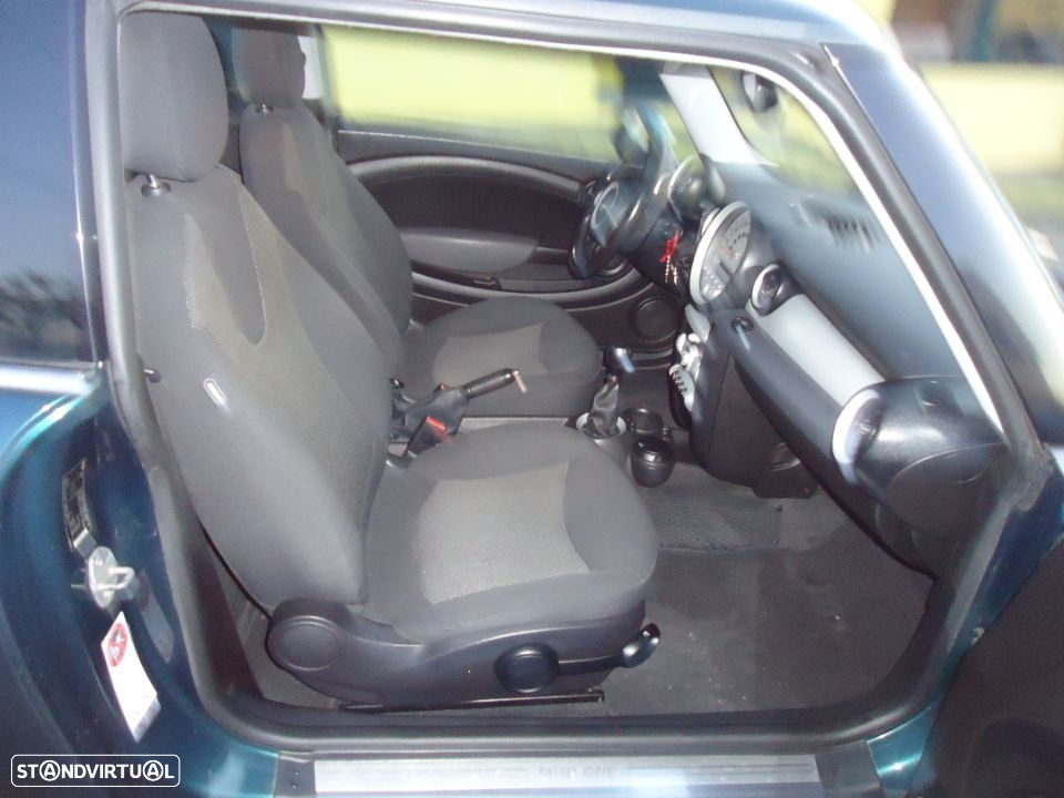 MINI 3 Portas One D - 7