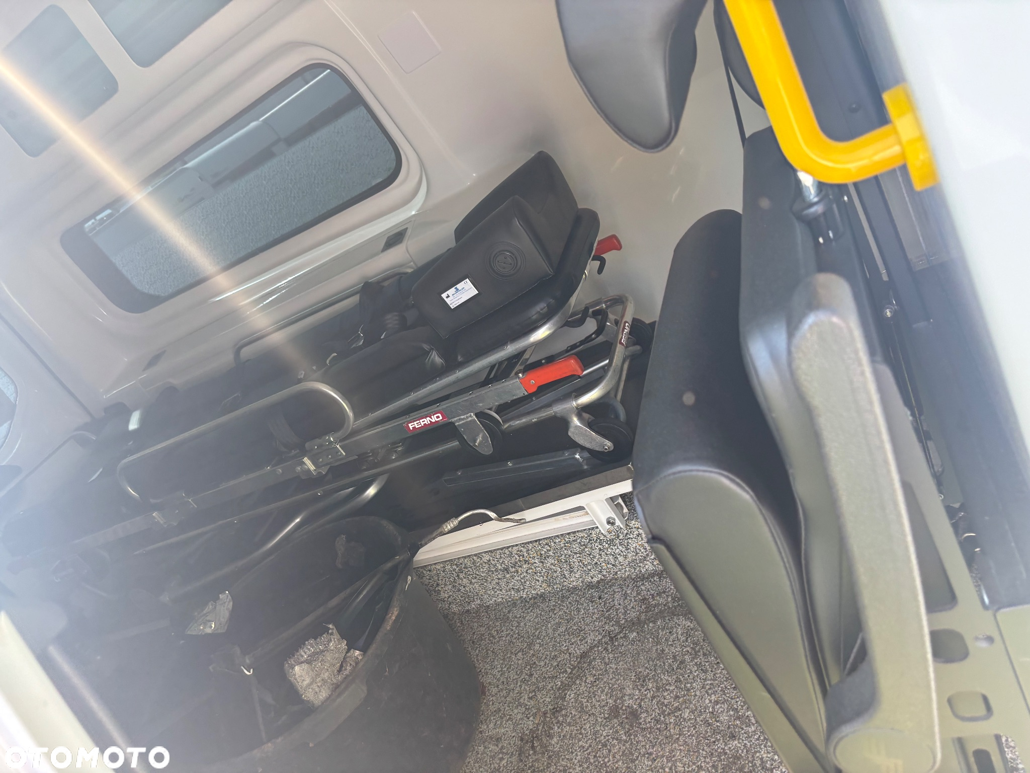 Ford Transit Custom 320 L2H2 VA Trend - 14