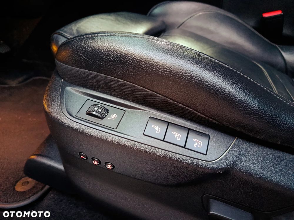 Citroën DS5 e-HDi 110 EGS6 SoChic - 15