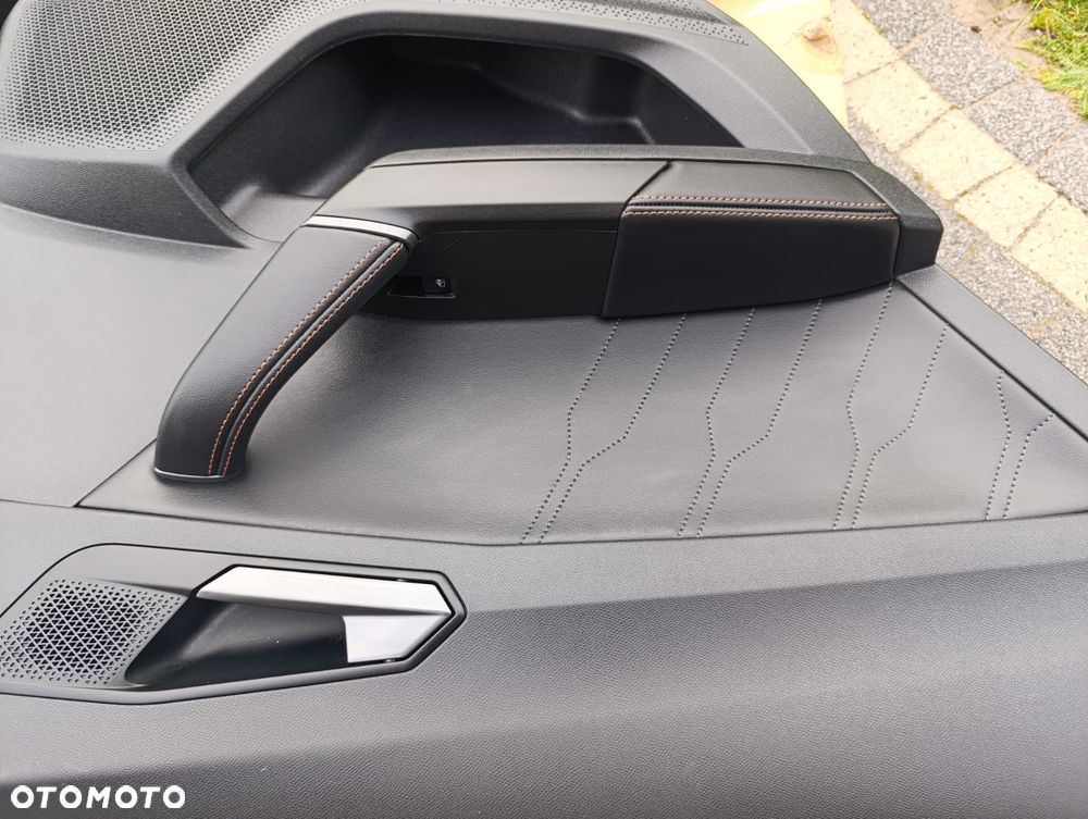 BOCZEK DRZWI TYŁ  I PRZÓD CUPRA - 27
