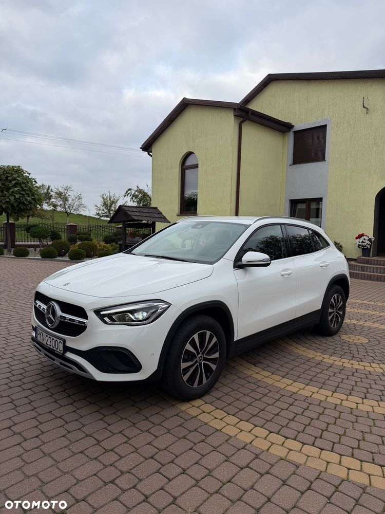 Mercedes-Benz GLA - 1