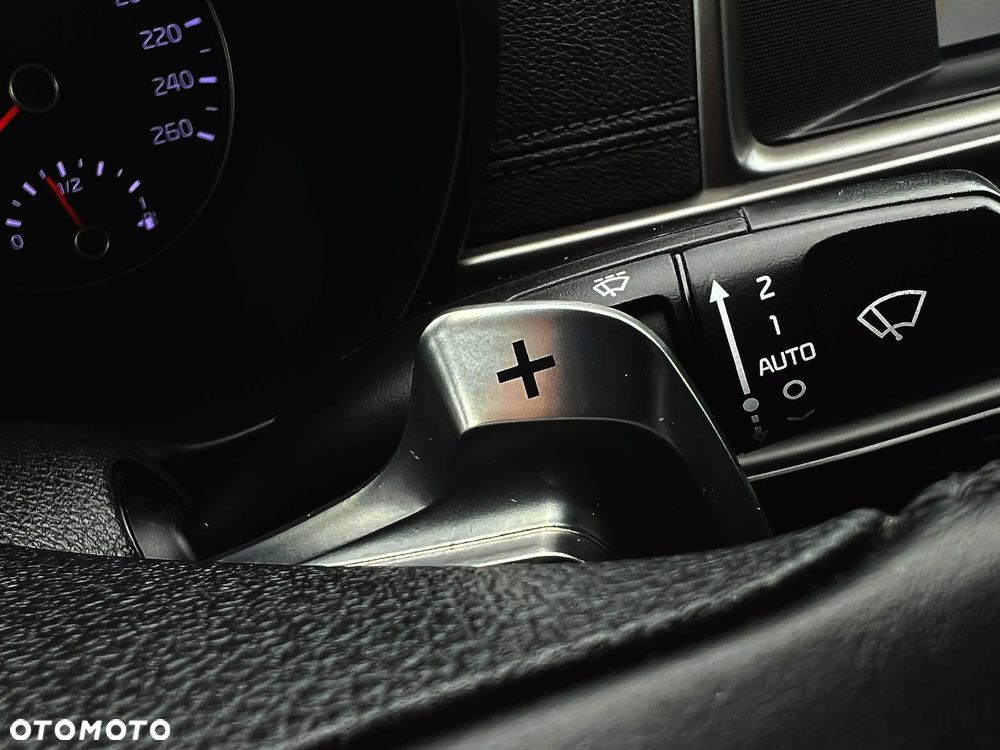 Kia Optima 1.7 CRDI L DCT - 26