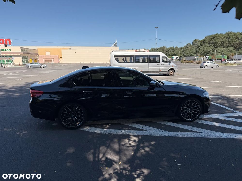 BMW Seria 5 525d Sport Line sport - 17