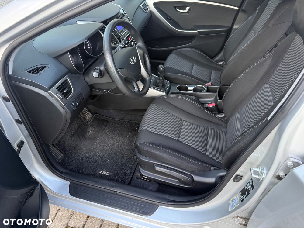 Hyundai i30 1.4 Classic + - 8