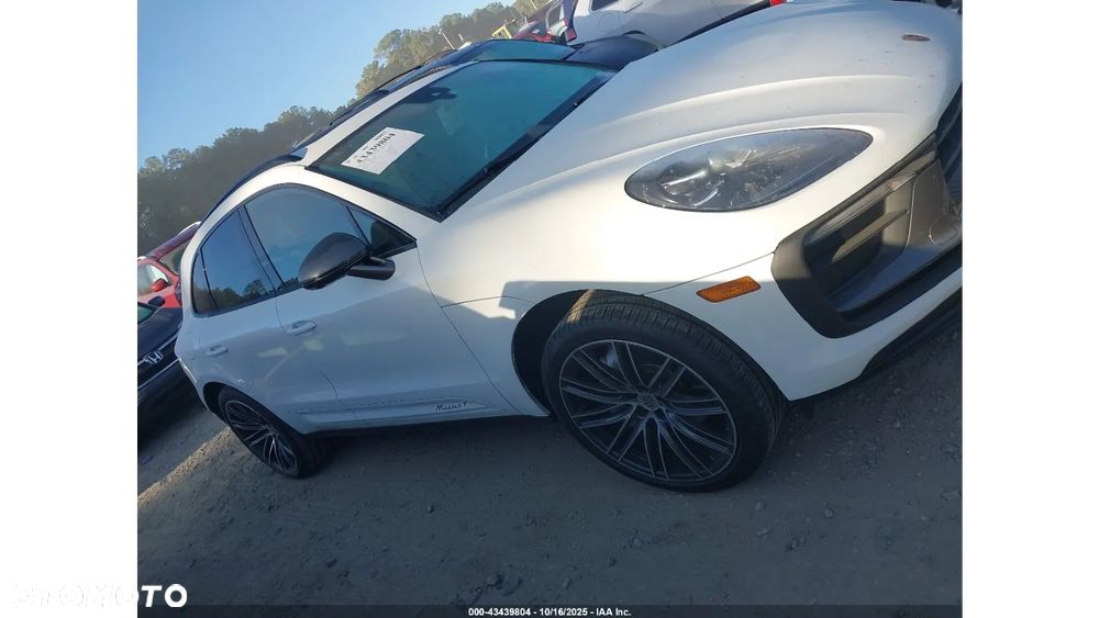 Porsche Macan T - 6