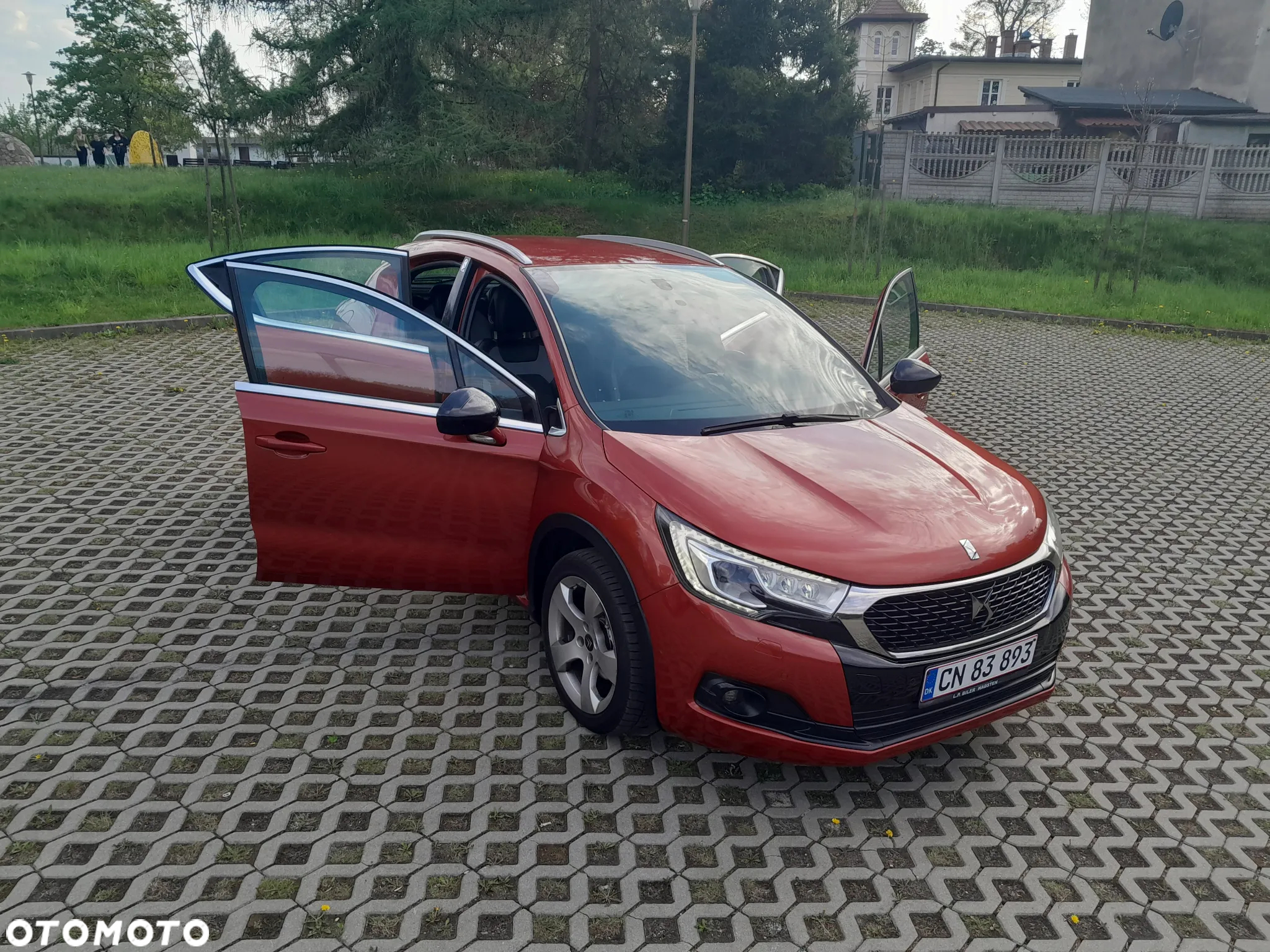 Citroën DS4 1.6 e-HDi SoChic MCP - 25