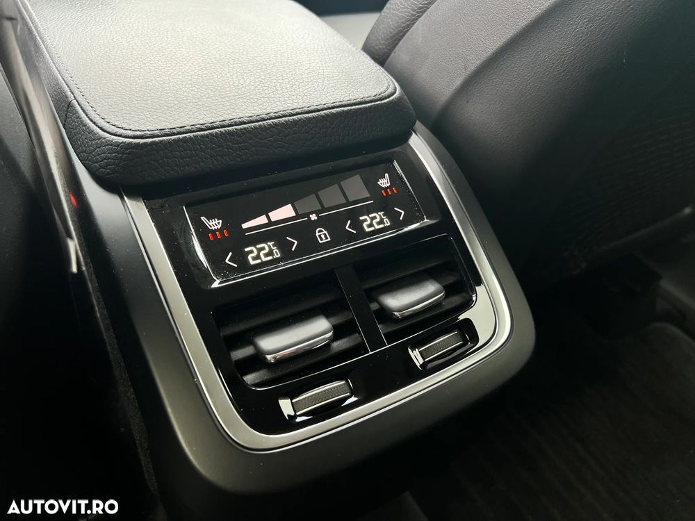 Volvo XC 90 - 23