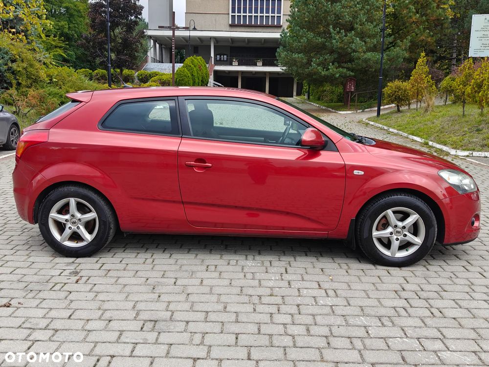 Kia Ceed - 20