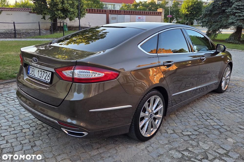 Ford Mondeo 2.0 TDCi STart-Stopp PowerShift-Aut Allrad Vignale - 2