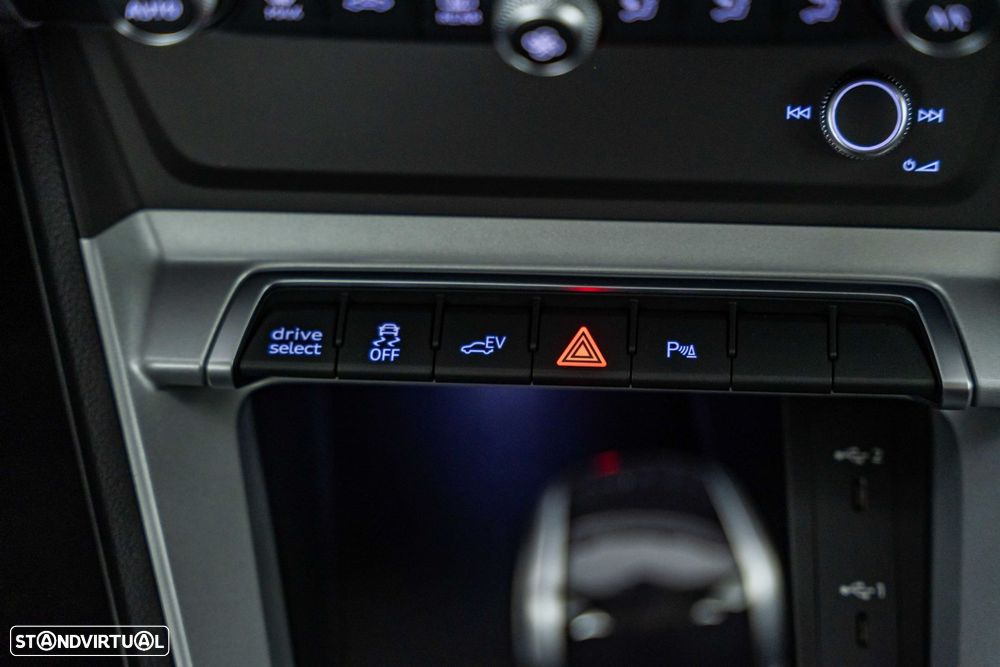 Audi Q3 45 TFSIe S tronic - 24
