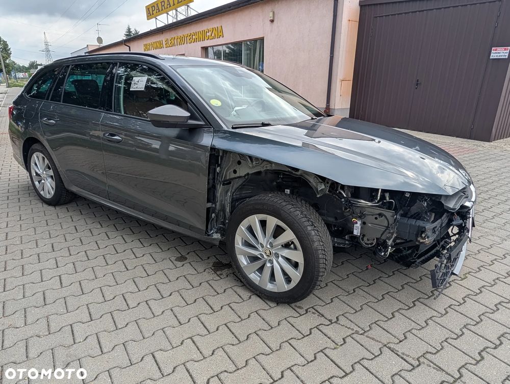 Skoda Octavia 2.0 TDI DSG Exclusive - 6