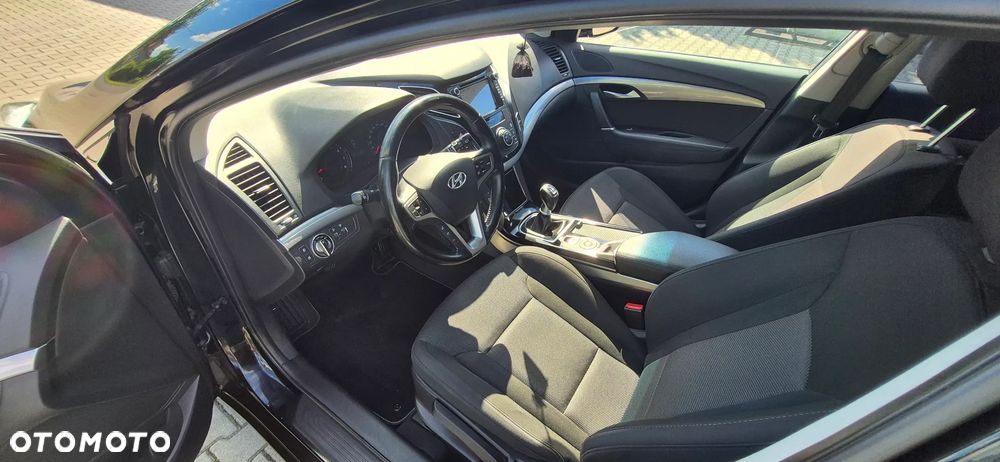Hyundai i40 Kombi 1.6 Trend - 9