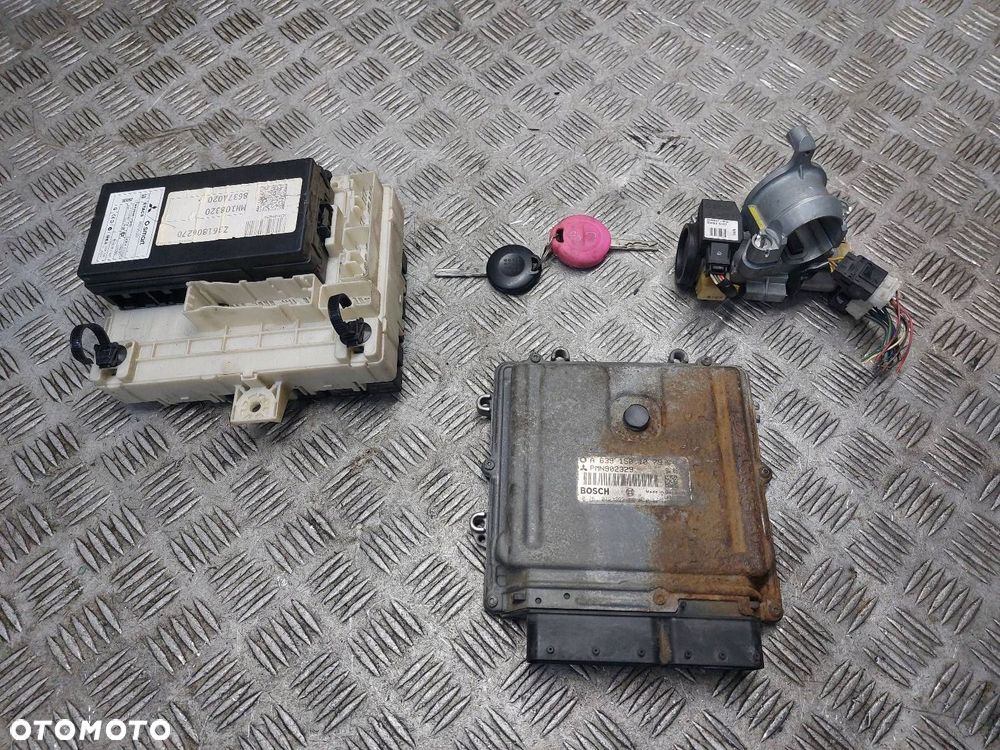 ZESTAW STARTOWY MITSUBISHI COLT VI 1.5 DID PMN902329 A6391501079 MR955230 - 1