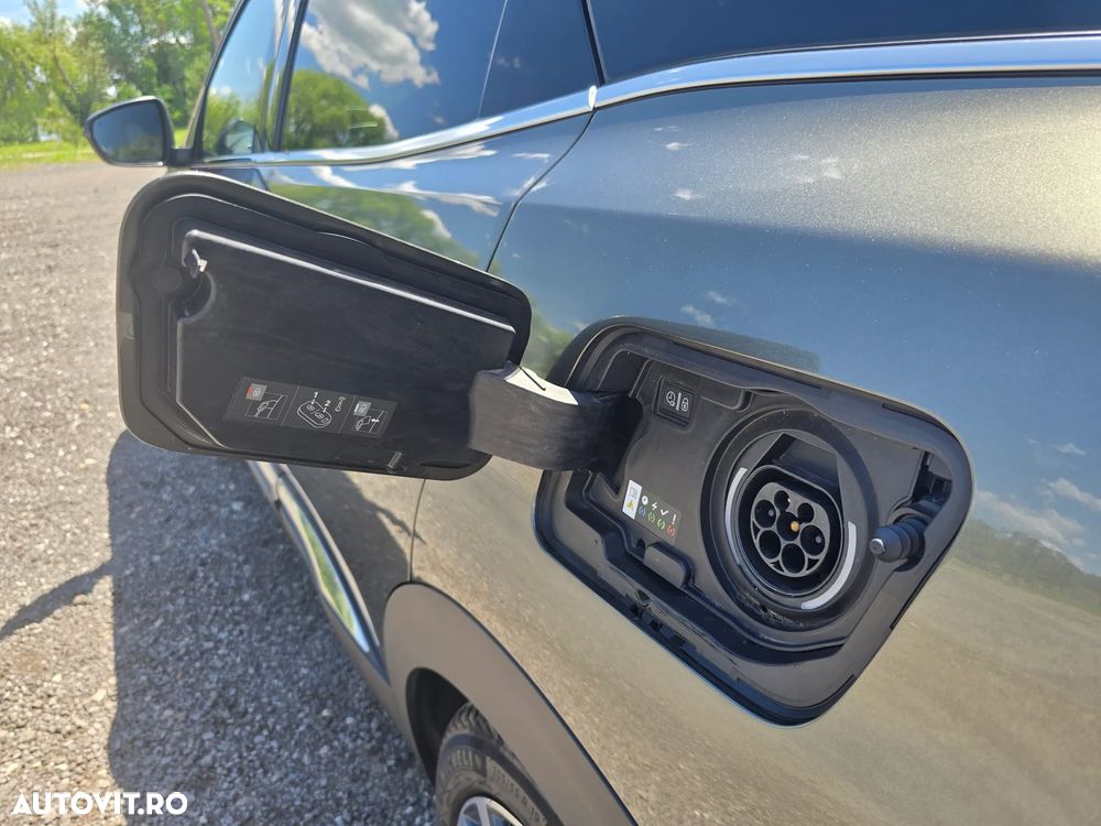 Peugeot 3008 PHEV 300 EAT8 4X4 GT - 25
