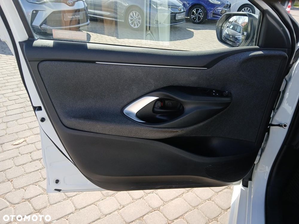 Toyota Yaris - 20