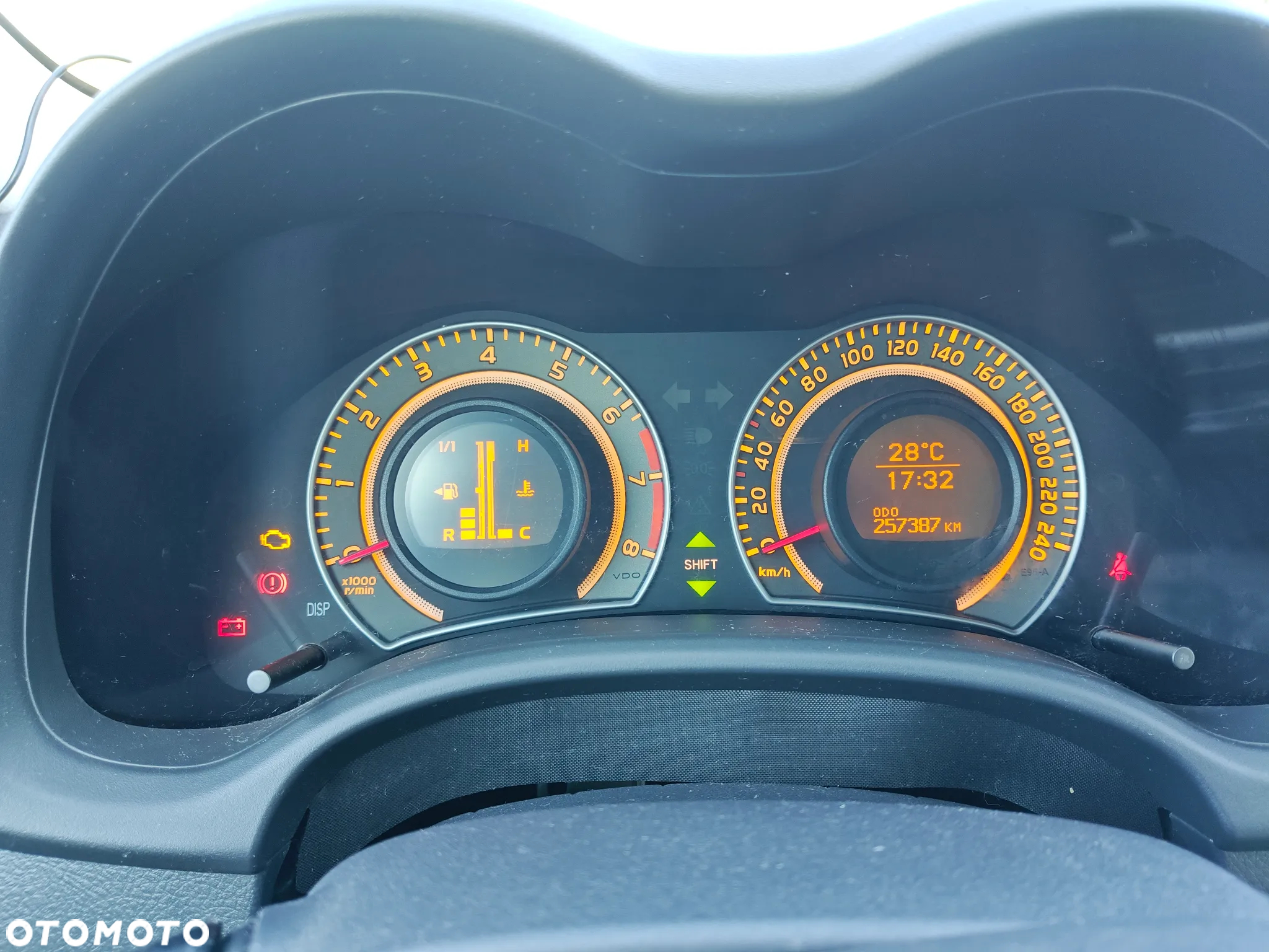 Toyota Corolla 1.4 VVT-i Dynamic - 11