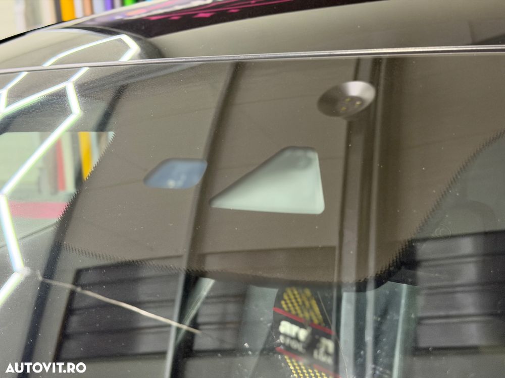 Mercedes-Benz E - 15