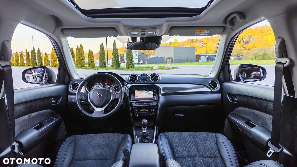 Suzuki Vitara 1.4 Boosterjet Hybrid Comfort+ - 28