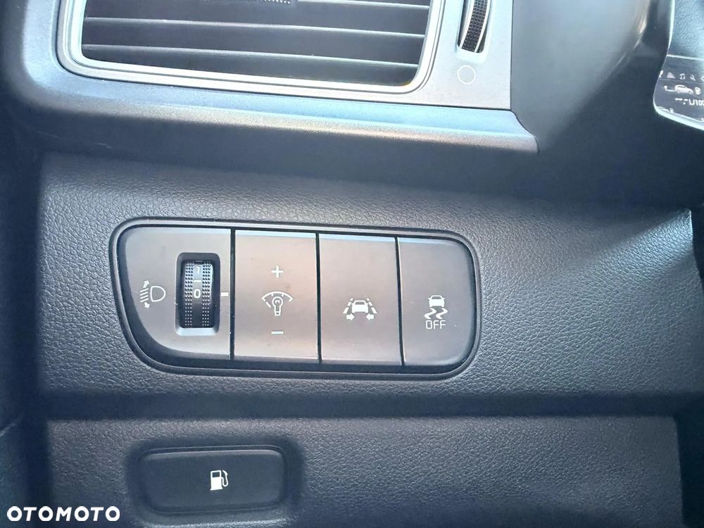 Kia Niro 1.6 GDI Hybrid L - 16