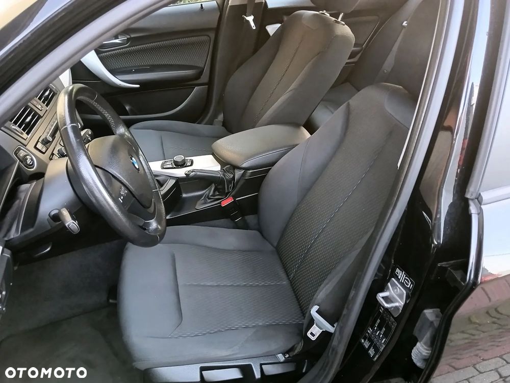 BMW Seria 1 116i - 13