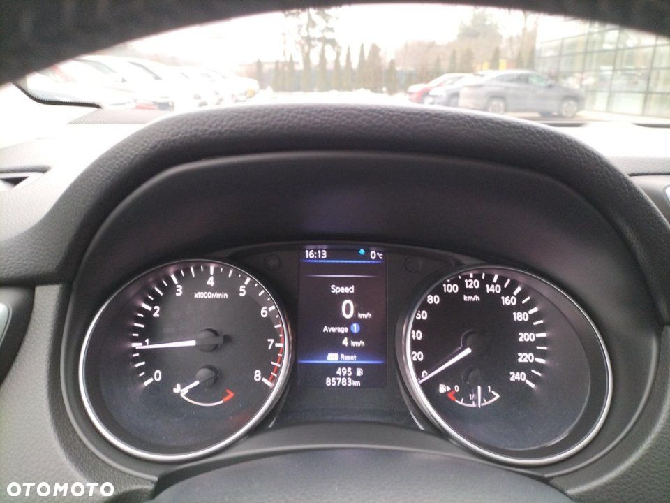 Nissan Qashqai - 10