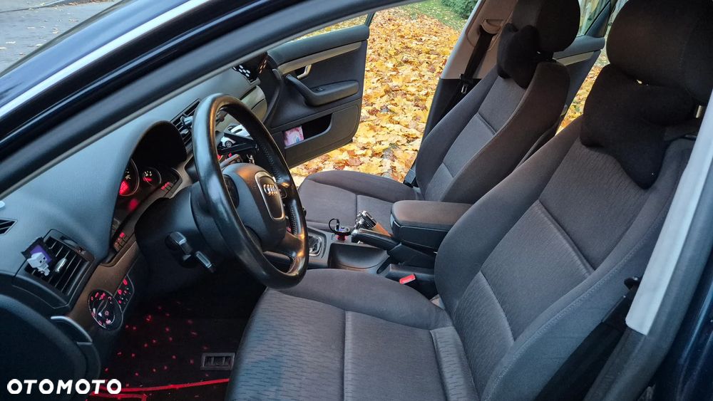 Audi A4 Limousine 2 - 8