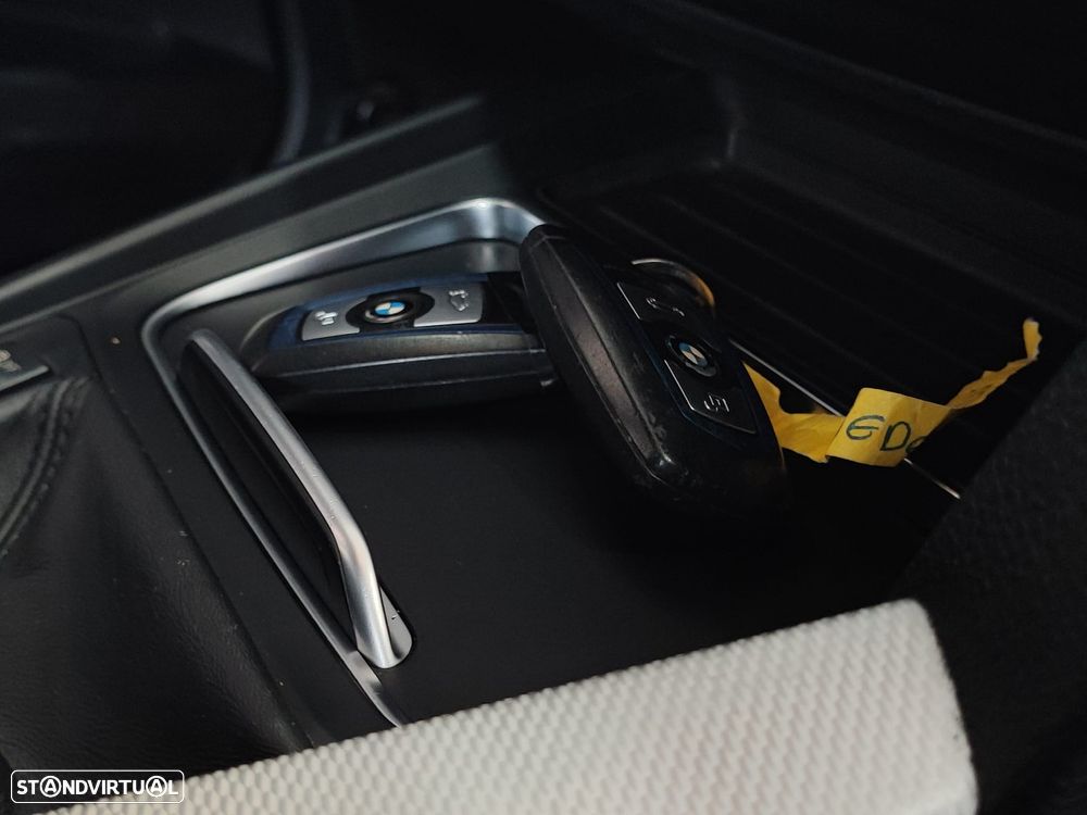 BMW 320 d Pack M Shadow - 39