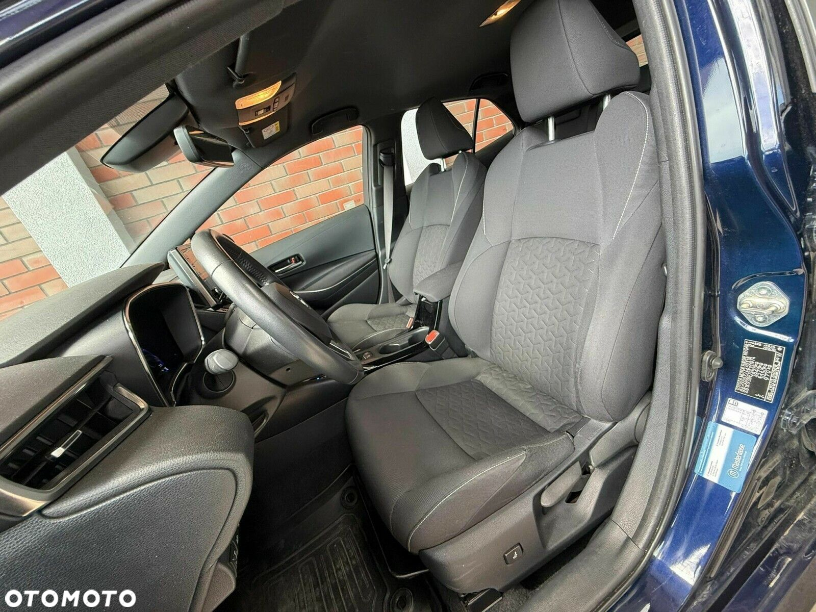 Toyota Corolla - 11