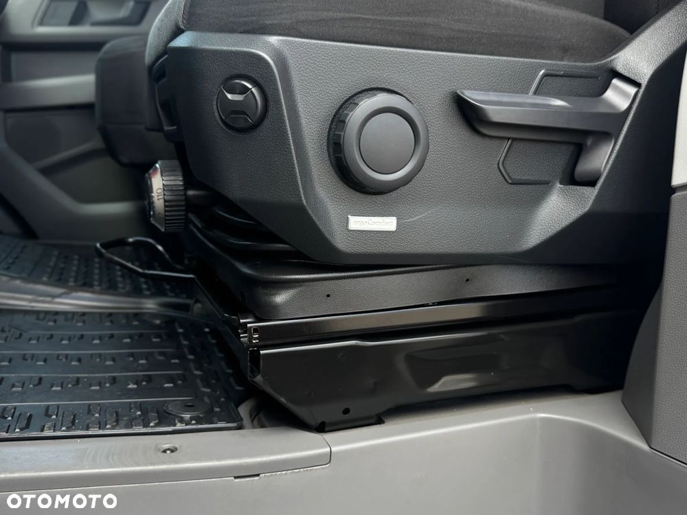Volkswagen CRAFTER - 40