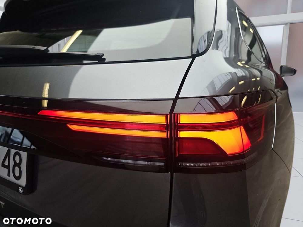 Volkswagen Passat - 33