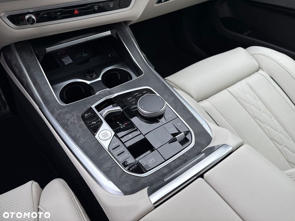 BMW X7 - 17