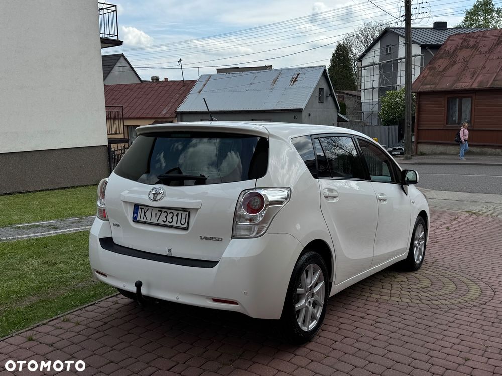 Toyota Verso 1.8 5-Sitzer Executive - 5