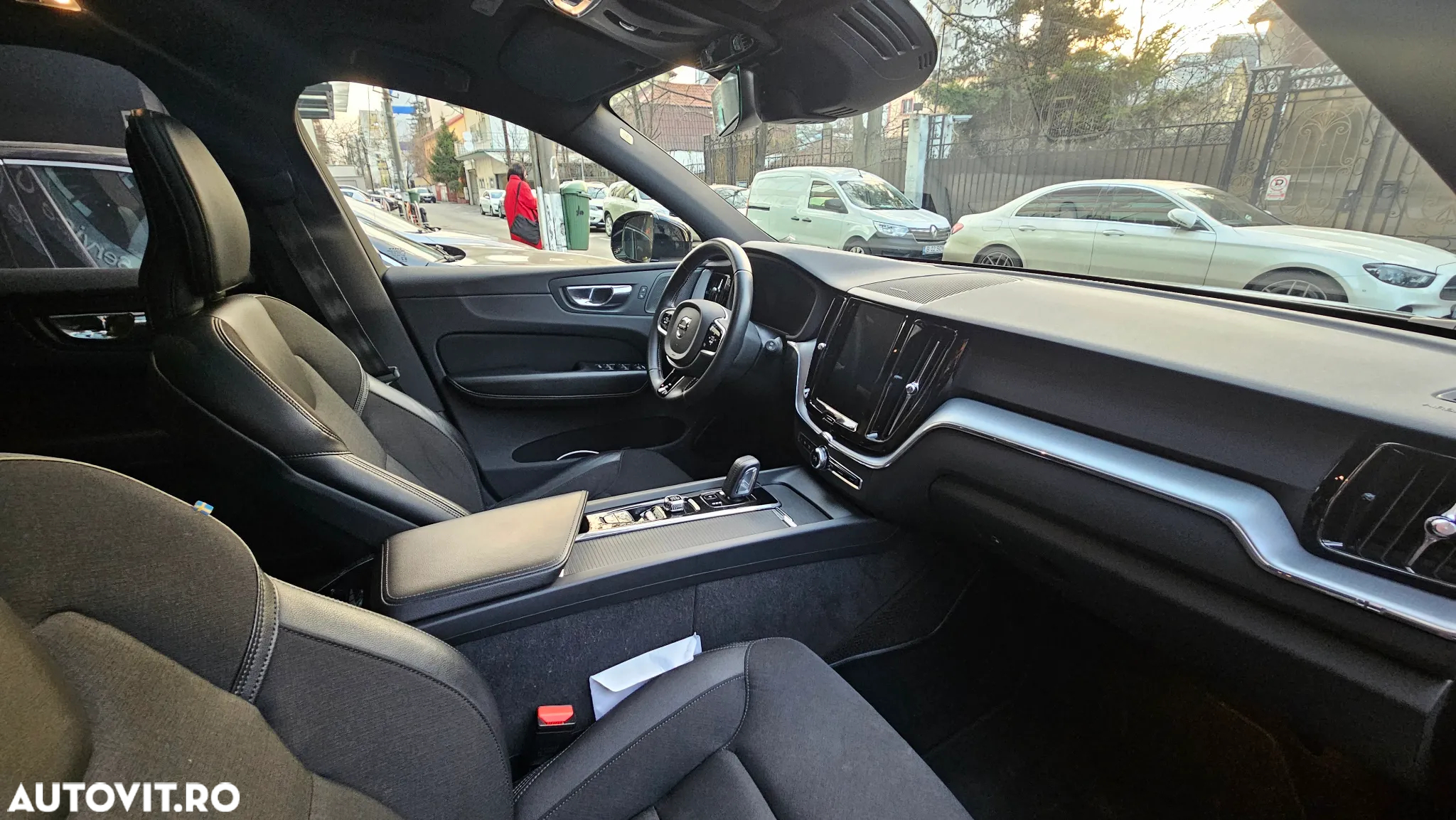 Volvo XC 60 B5 AWD Momentum Pro - 7