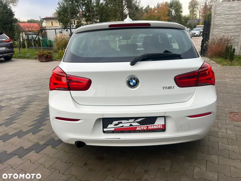 BMW Seria 1 118i - 4