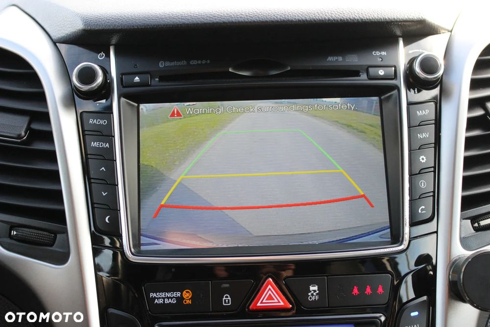 Hyundai i30 blue Kombi 1.6 GDi Style - 31