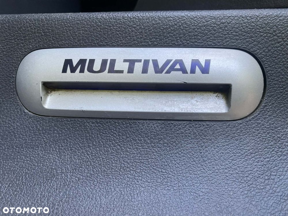 Volkswagen Multivan - 18
