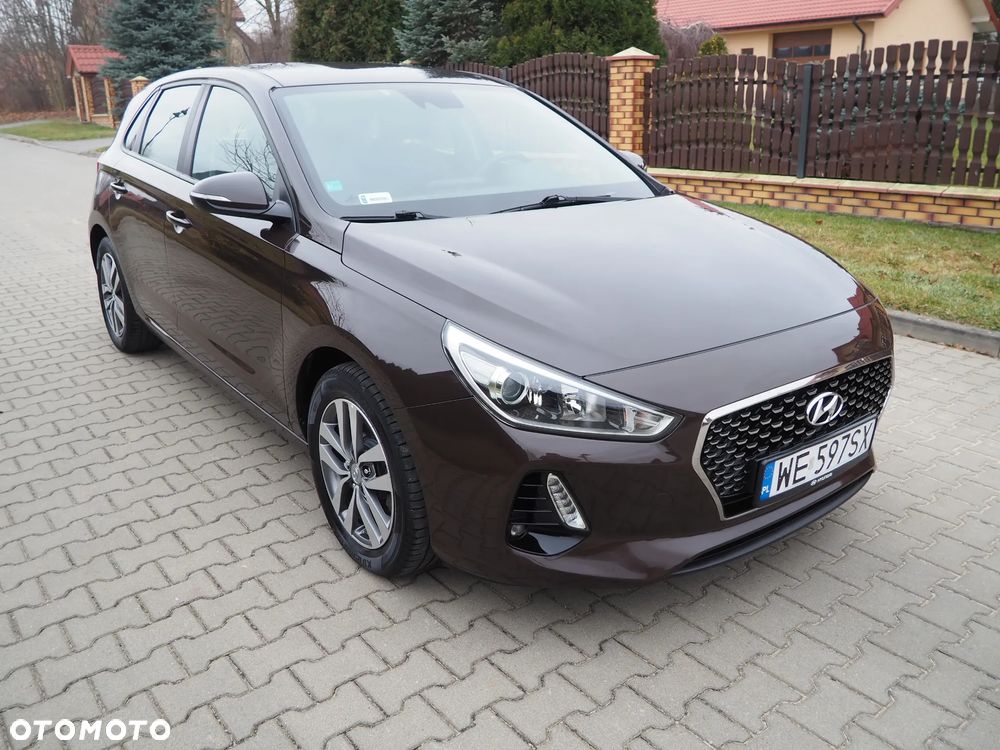 Hyundai i30 1.6 D Comfort - 25