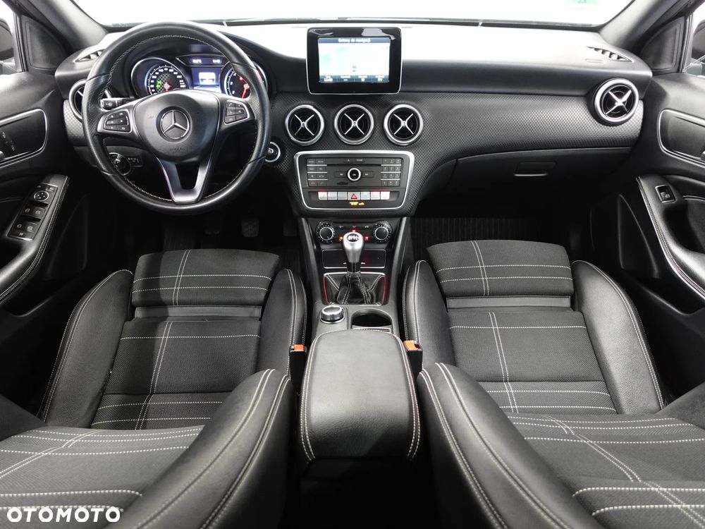 Mercedes-Benz Klasa A 180 (BlueEFFICIENCY) - 27