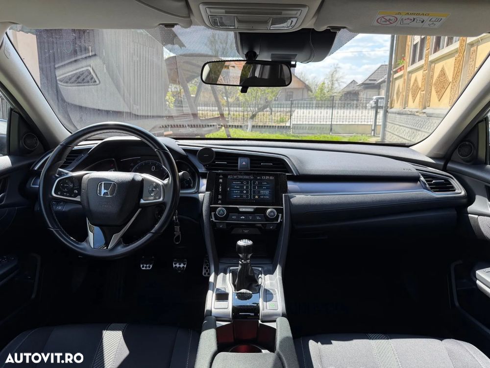 Honda Civic 1.5 VTEC Turbo Elegance Navi - 16