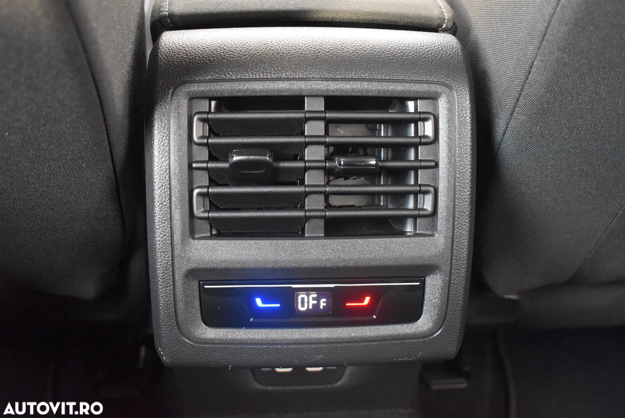 Volkswagen Golf 1.5 eHybrid OPF DSG Style - 25