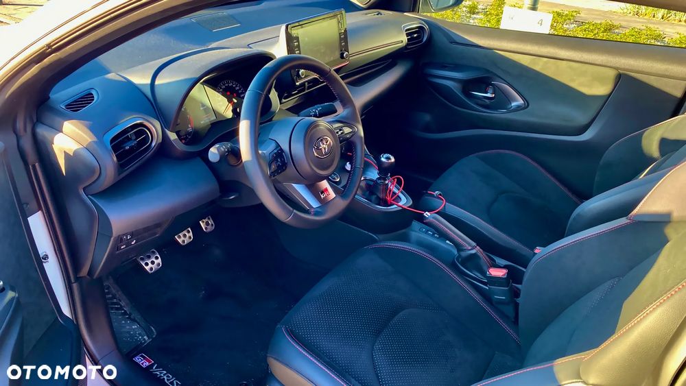 Toyota Yaris ver-gr-1-6-dynamic - 11