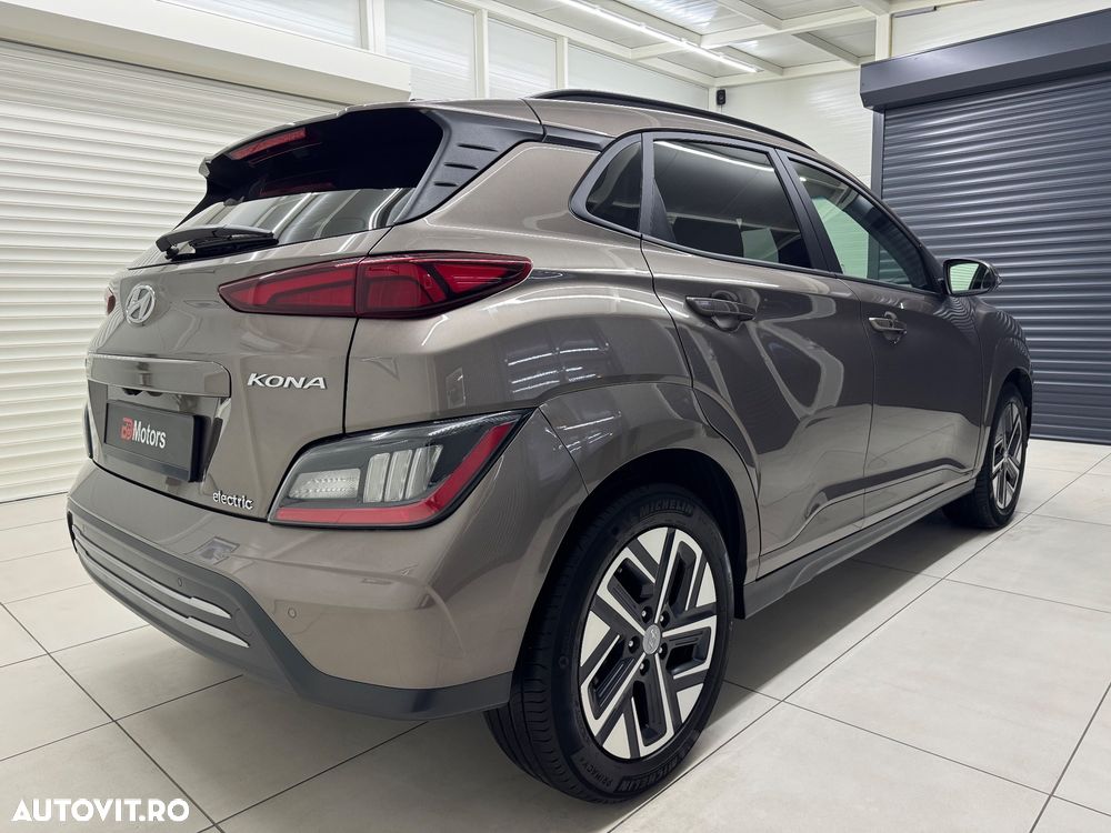 Utilizat Hyundai KONA 2022 - 24 850 EUR, 43 521 km - Autovit.ro
