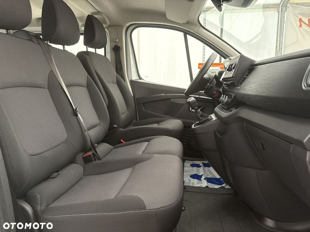 Renault Trafic - 25