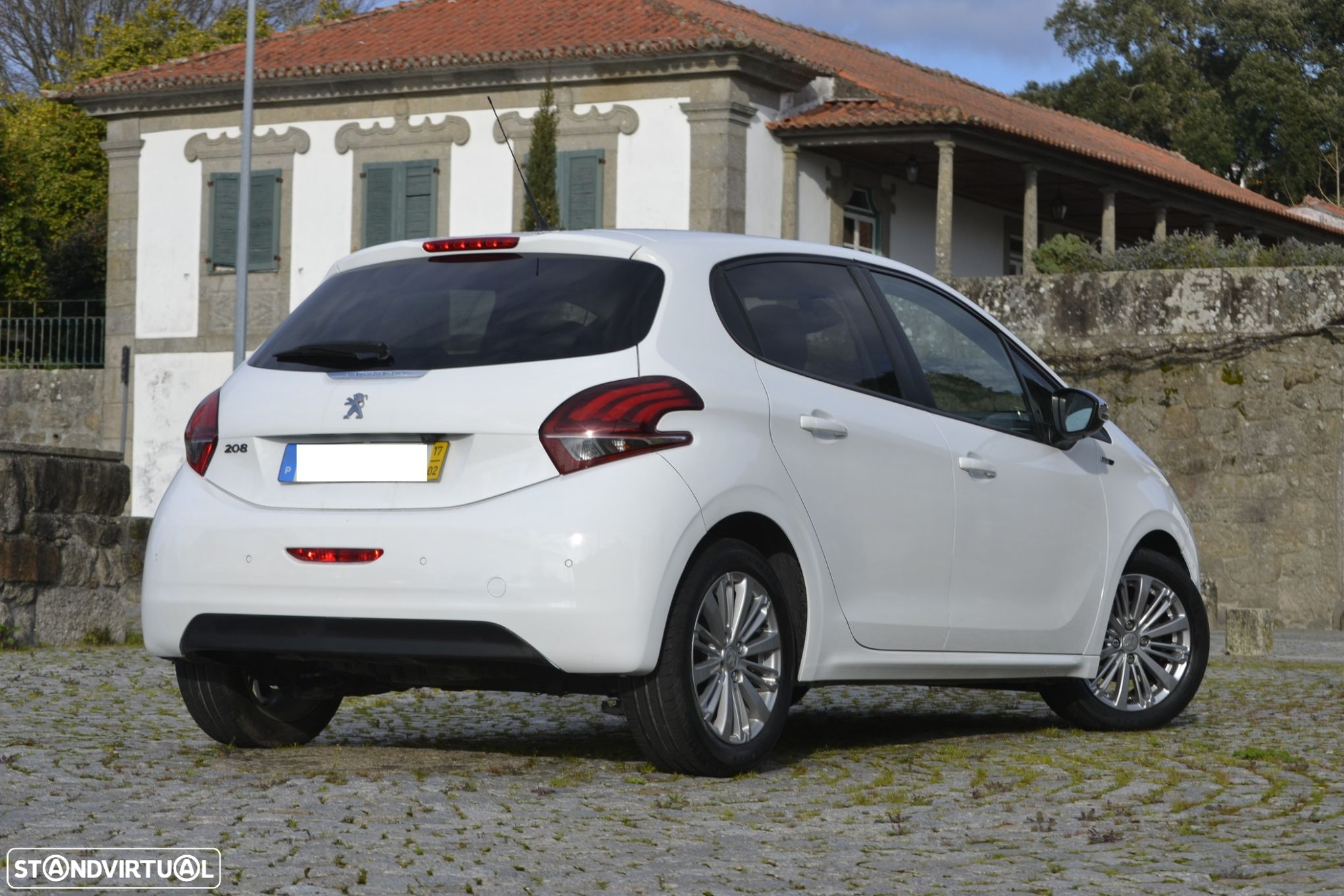 Peugeot 208 1.6 BlueHDi Style - 3