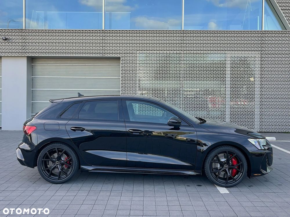 Audi RS3 Sportback - 12