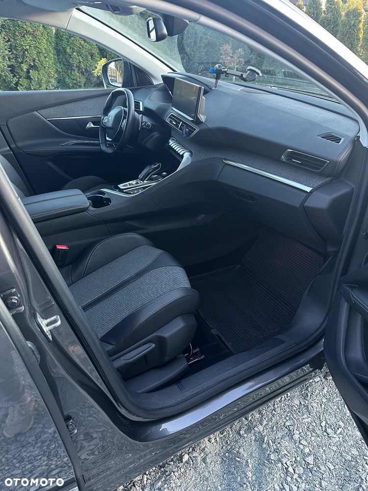 Peugeot 3008 1.2 PureTech Allure Pack S&S EAT8 - 8