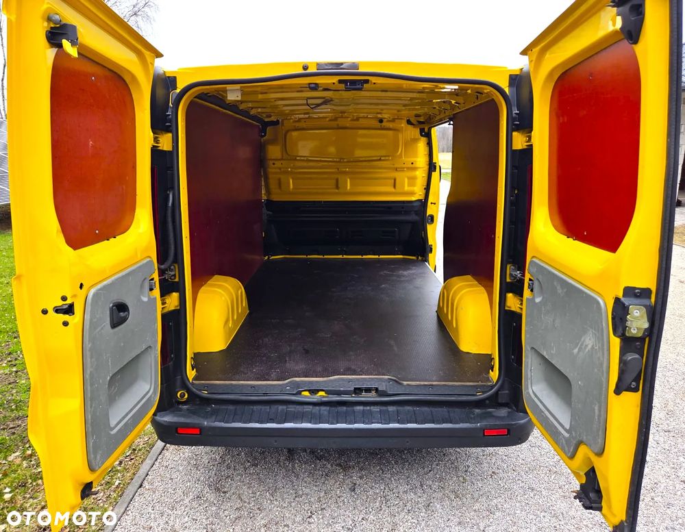 Opel Vivaro Trafic - 10